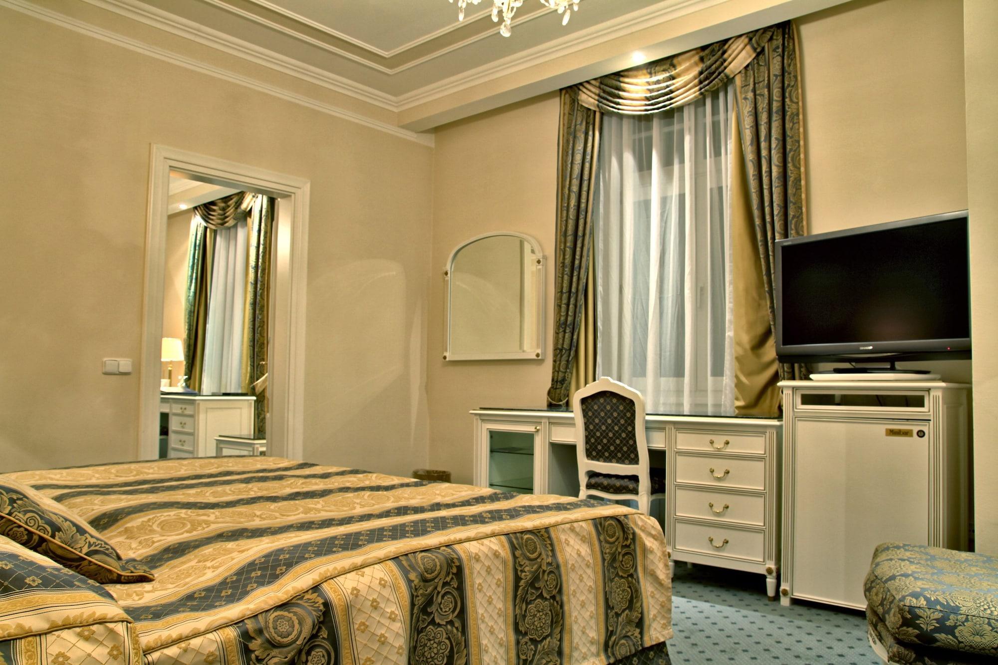 Esplanade Spa And Golf Resort Marianske Lazne Bagian luar foto