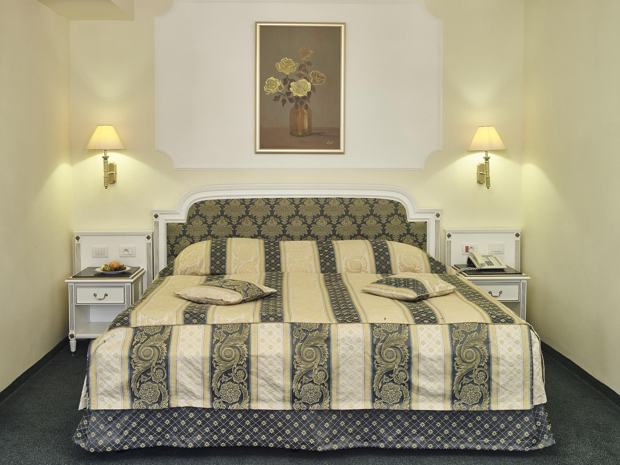 Esplanade Spa And Golf Resort Marianske Lazne Bagian luar foto