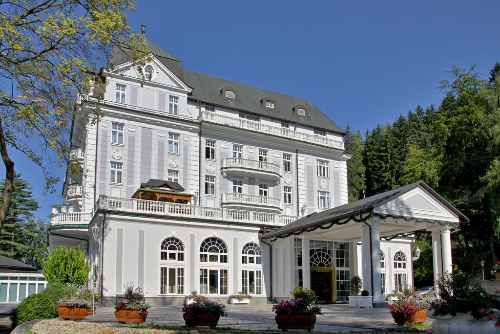 Esplanade Spa And Golf Resort Marianske Lazne Bagian luar foto