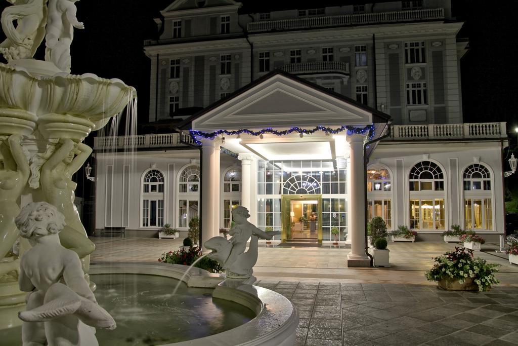 Esplanade Spa And Golf Resort Marianske Lazne Bagian luar foto