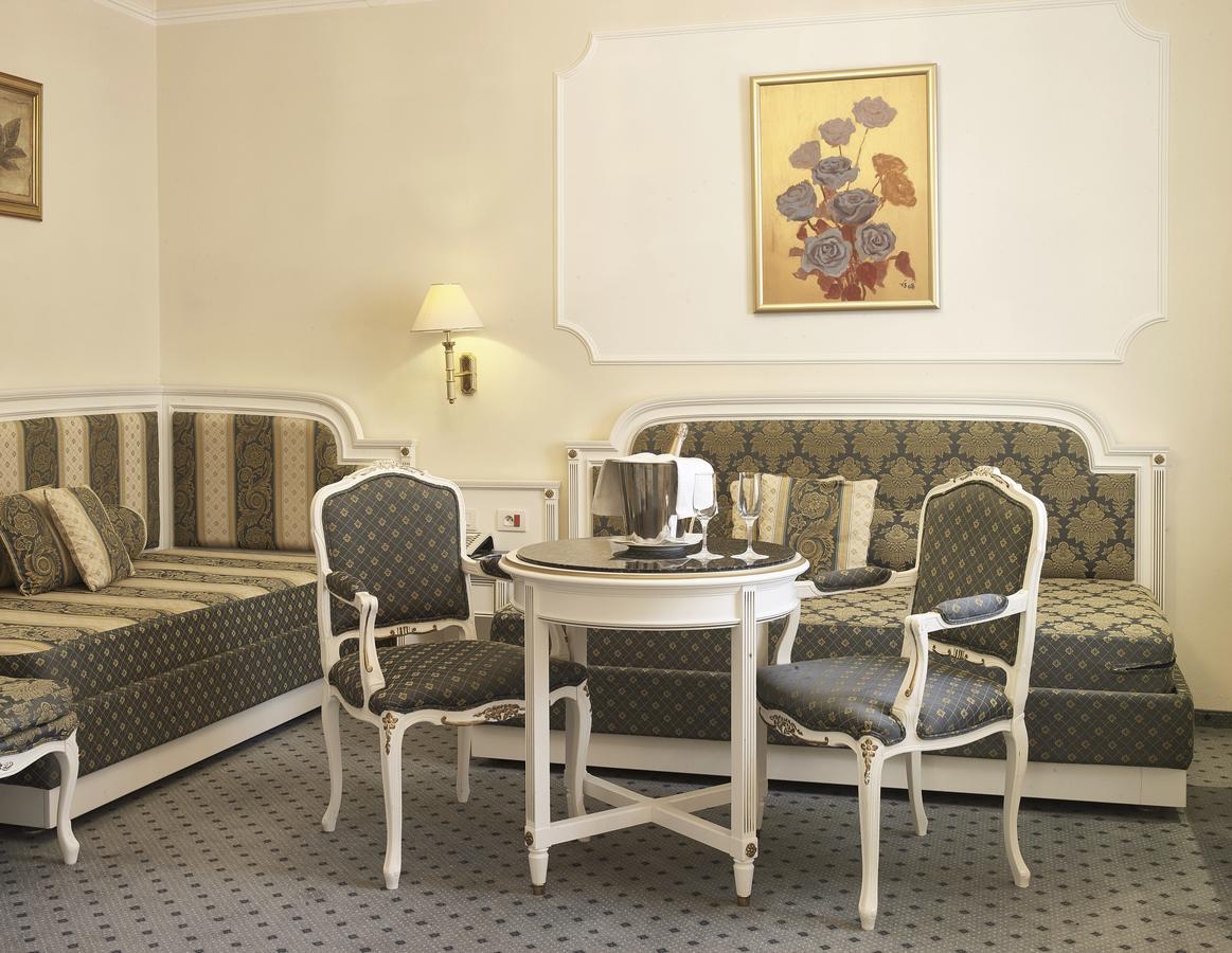 Esplanade Spa And Golf Resort Marianske Lazne Bagian luar foto