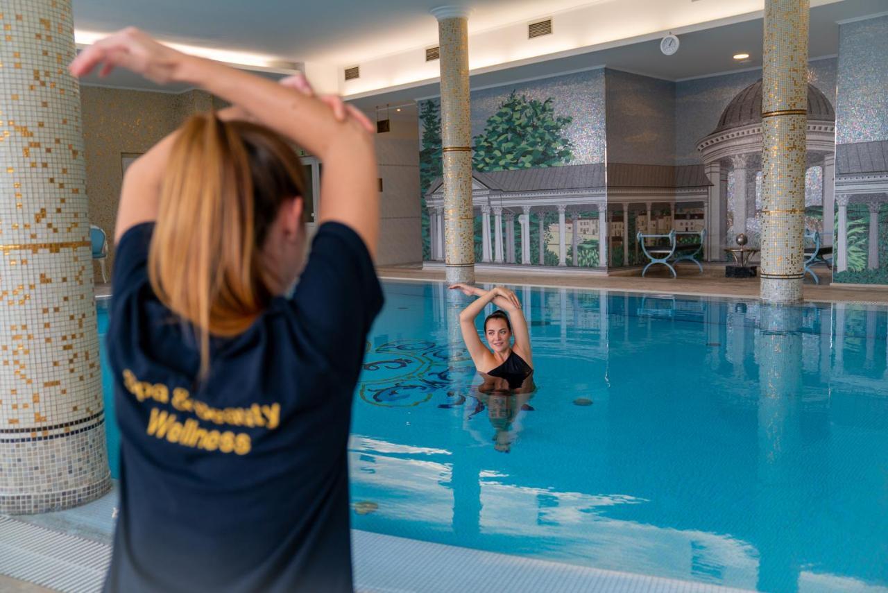 Esplanade Spa And Golf Resort Marianske Lazne Bagian luar foto